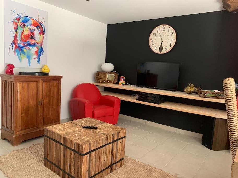 A La Ferme Avec Jacuzzi Et Piscine Chauffee *